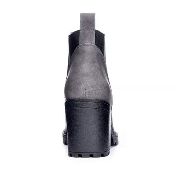 Dirty Laundry LIDO Women's Booties Block Heel Lug Sole Ankle Boots Gray Size 5.5 - Picture 4 of 9
